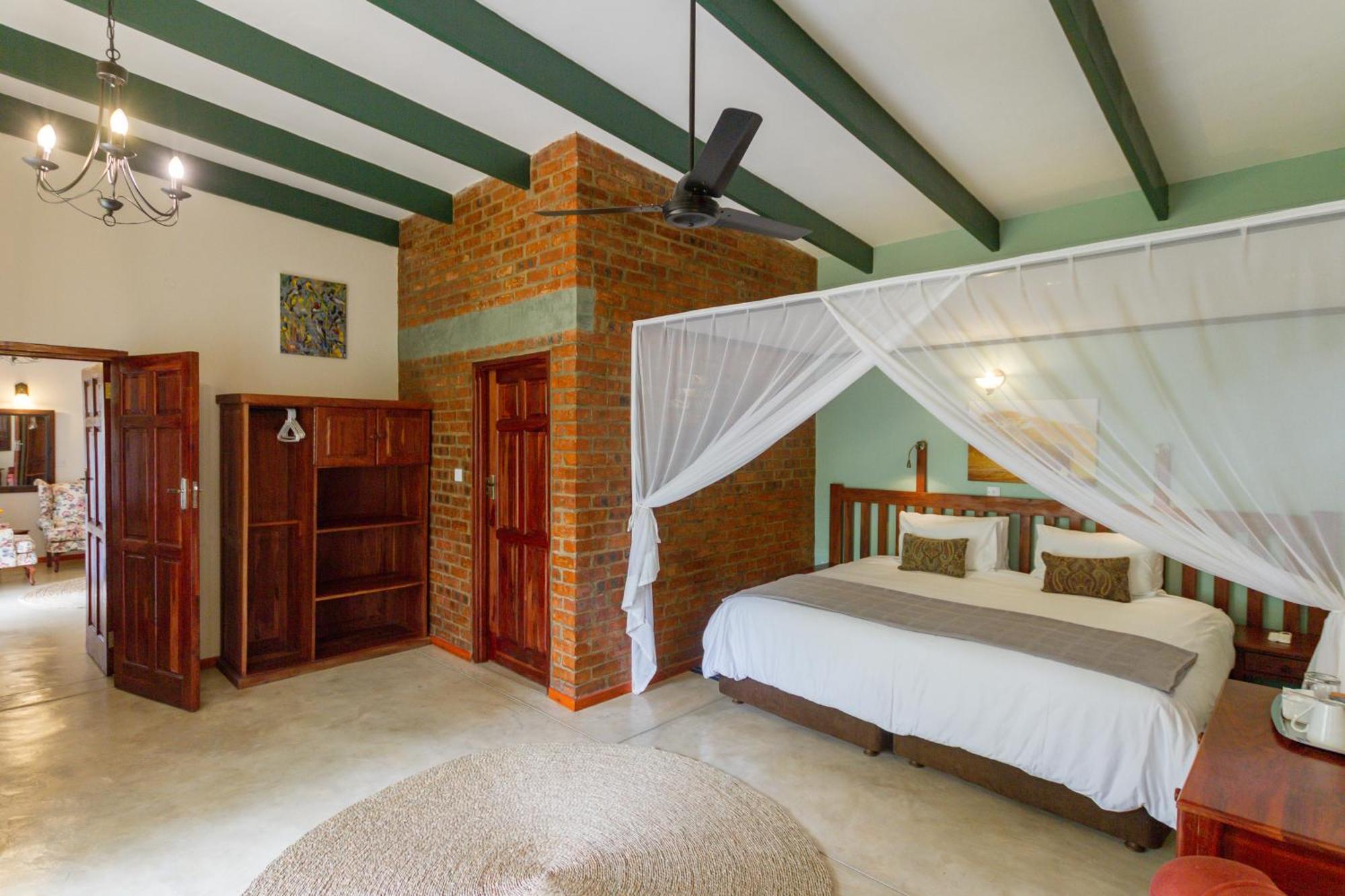 The Courtney Lodge Victoria Falls Exterior foto